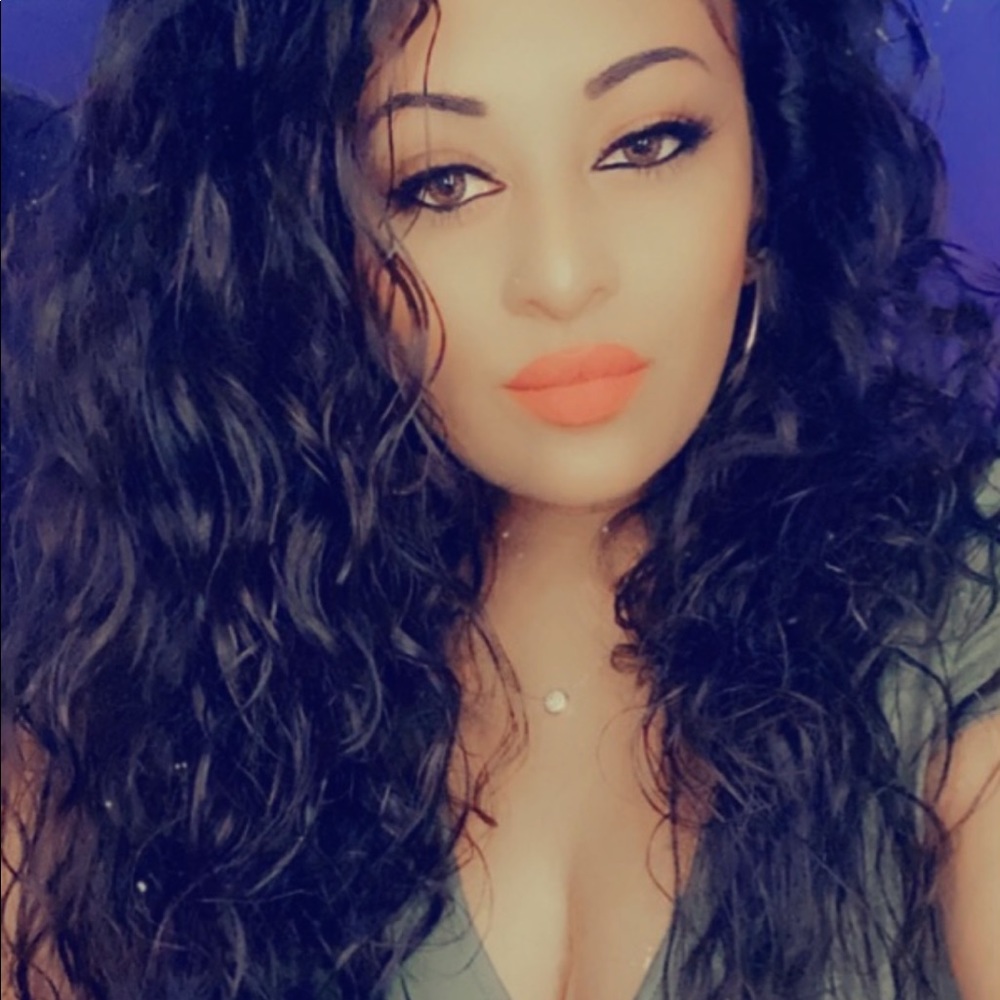 Meet your Posher, Tiffany